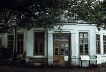 沖縄最古のコンクリート建築が魅せる美のシンボリック。